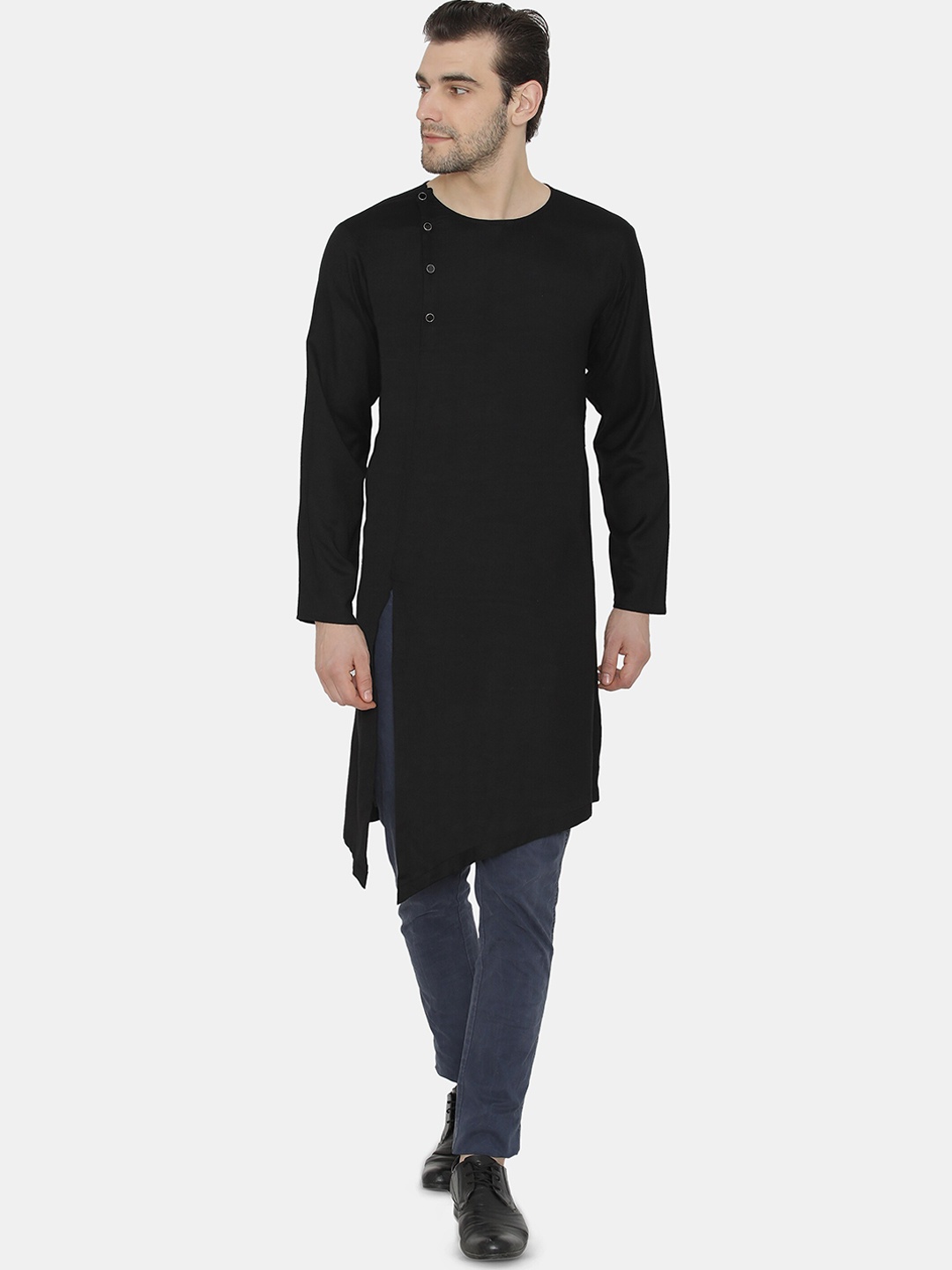 

Raas Asymmetric Front Slit Kurta, Black