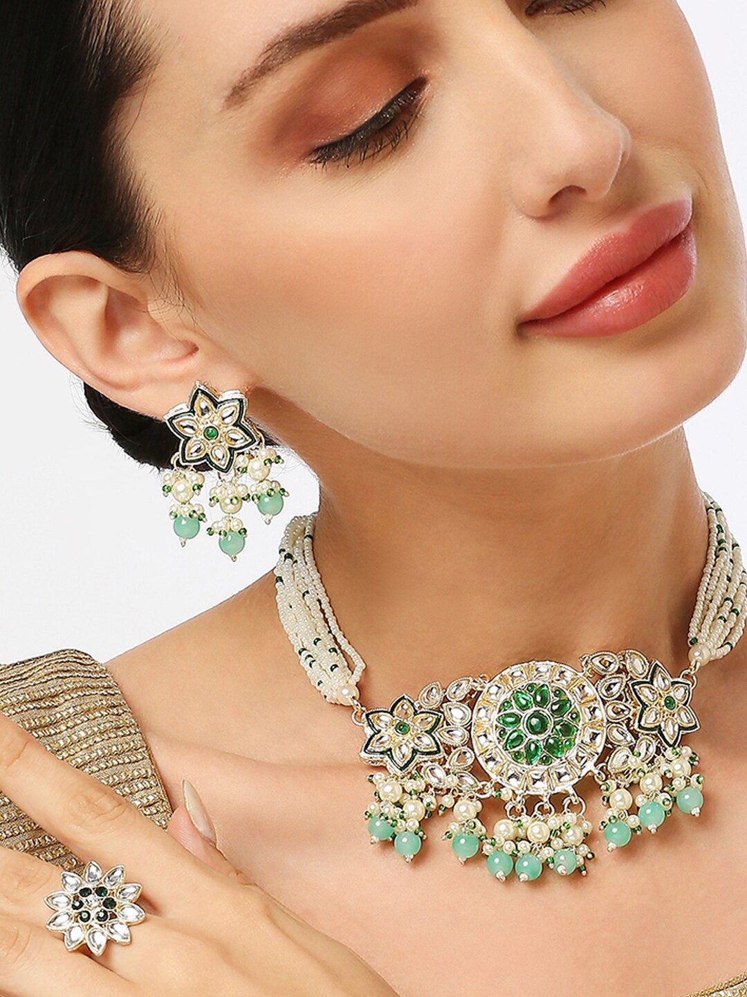 

OOMPH Kundan-Studded & Beaded Jewellery Set, Gold
