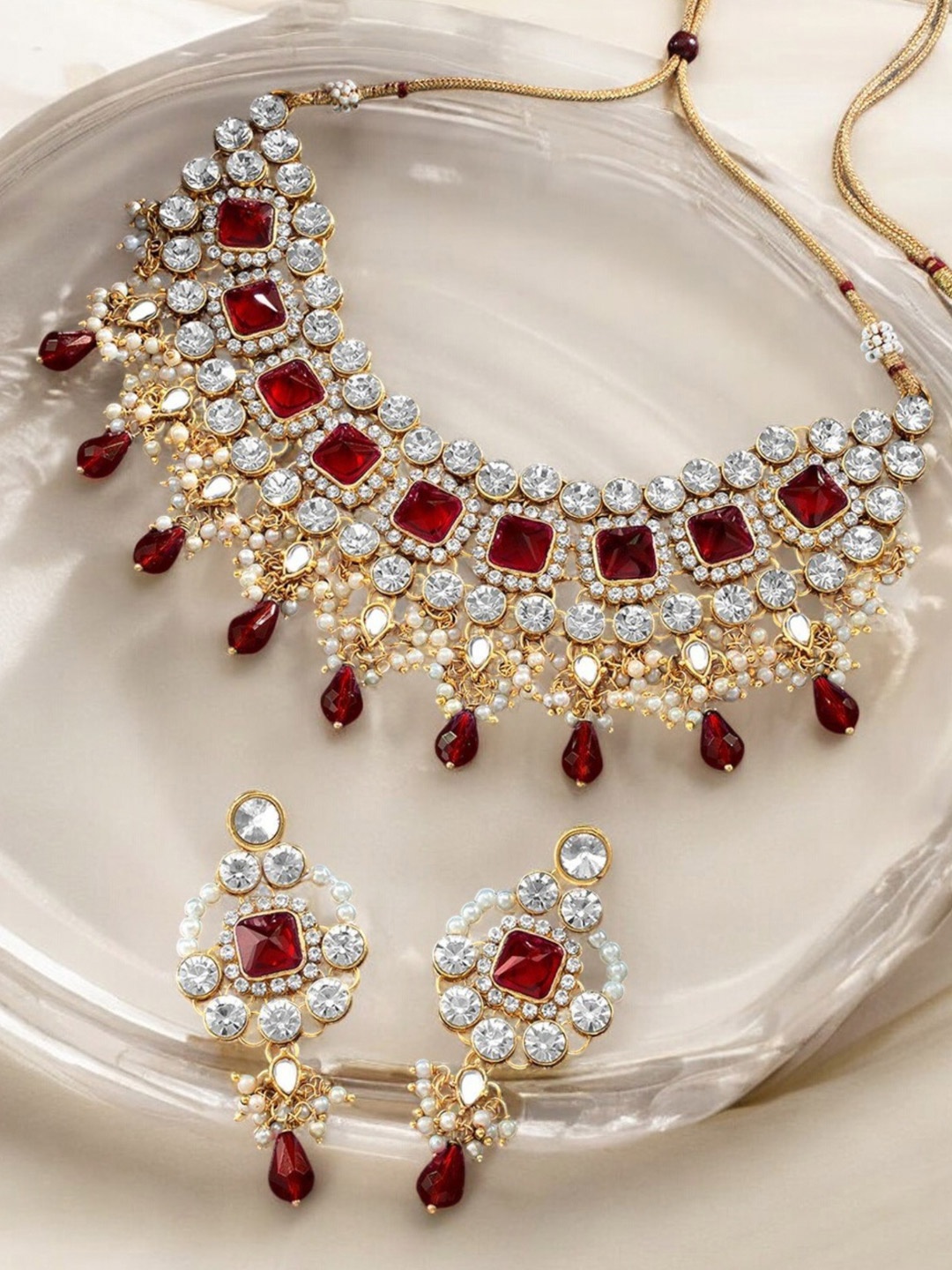 

OOMPH Gold Plated Kundan Studded Jewellery Set, Pink