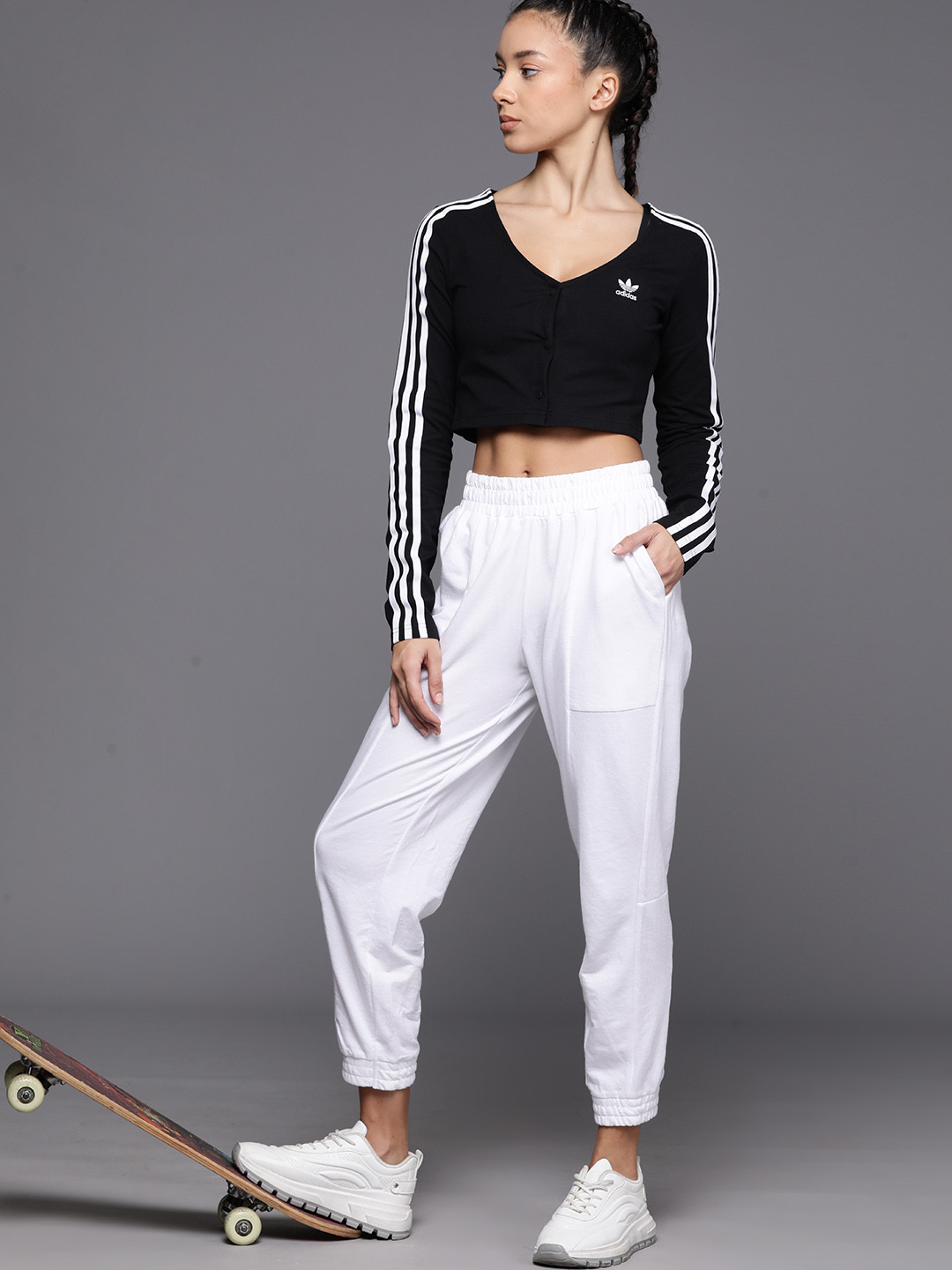 

ADIDAS Originals Classics 3-Striped Button Long Sleeves Crop Top, Black
