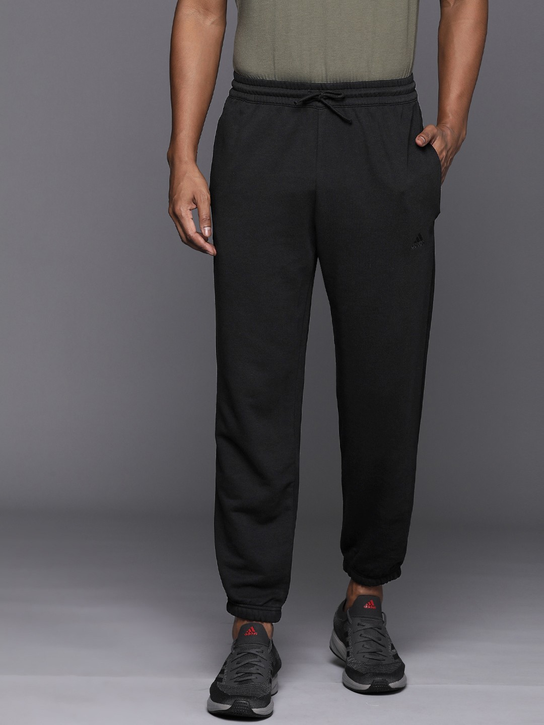 

ADIDAS Men Regular Fit Joggers, Black