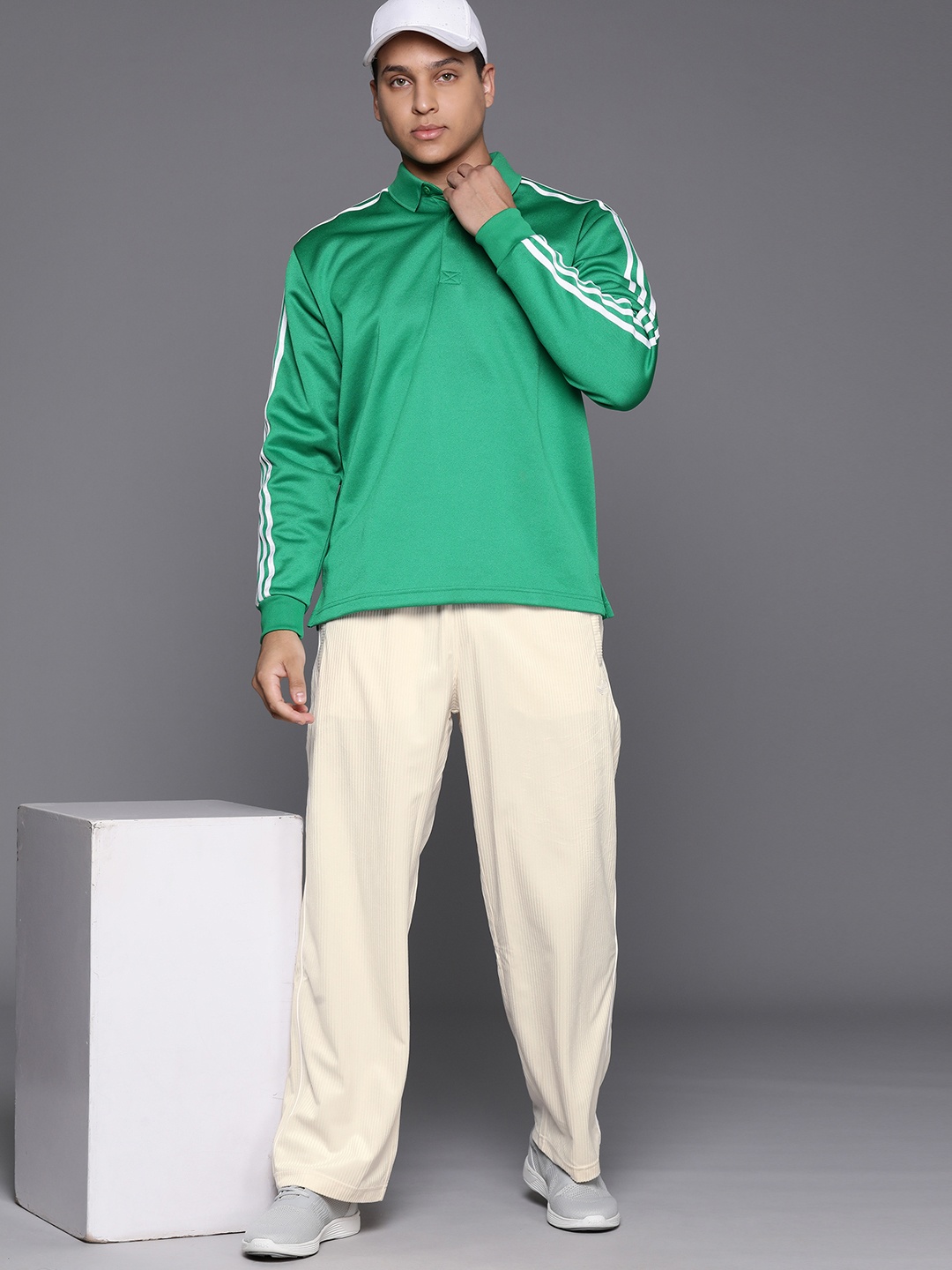

ADIDAS Originals Men Corduroy Track Pants, Off white