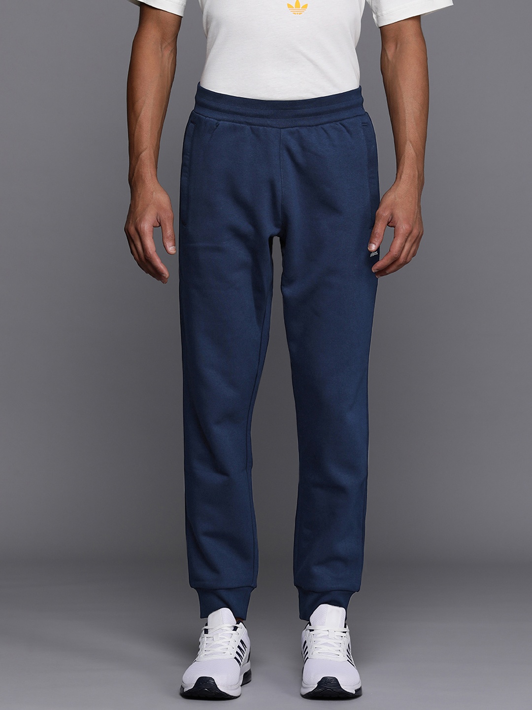 

ADIDAS Originals Men Essentials Joggers, Navy blue