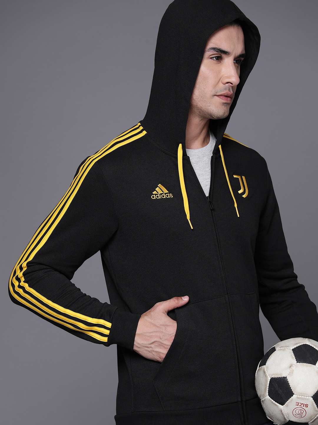 

ADIDAS Juventus F.C. DNA Full Zip Hooded Sweatshirt, Black