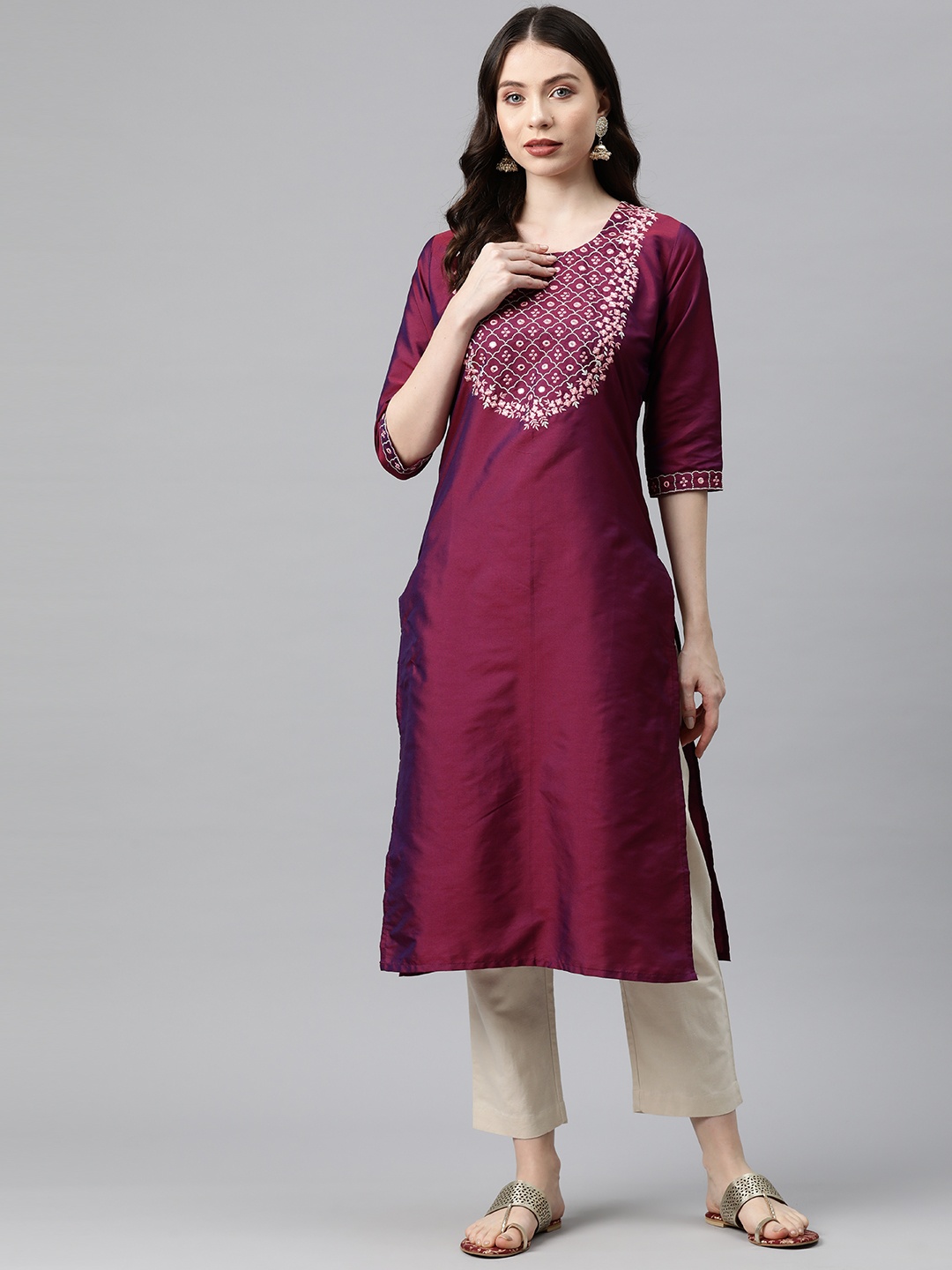 

V TRADITION Women Floral Yoke Design Mirror Work Kurta, Maroon