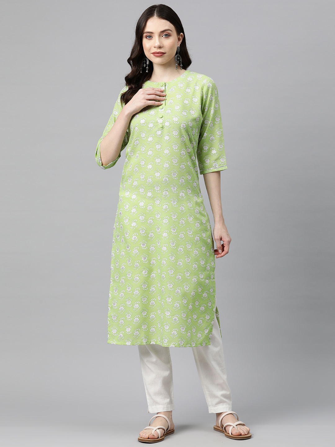 

V TRADITION Women Floral Printed Kurta, Green