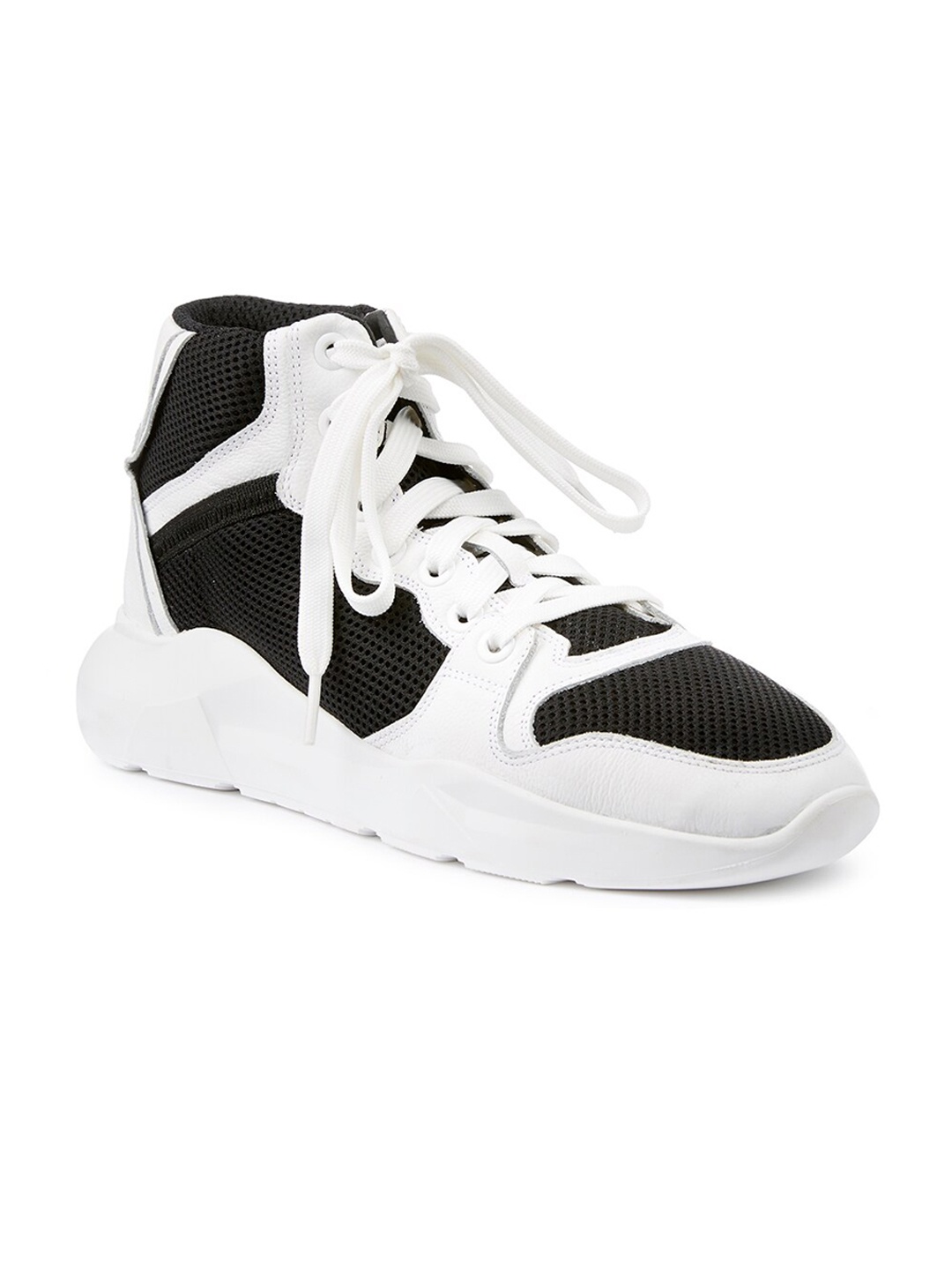

FREESOUL Colourblocked Mid-Top Leather Sneaker, Black