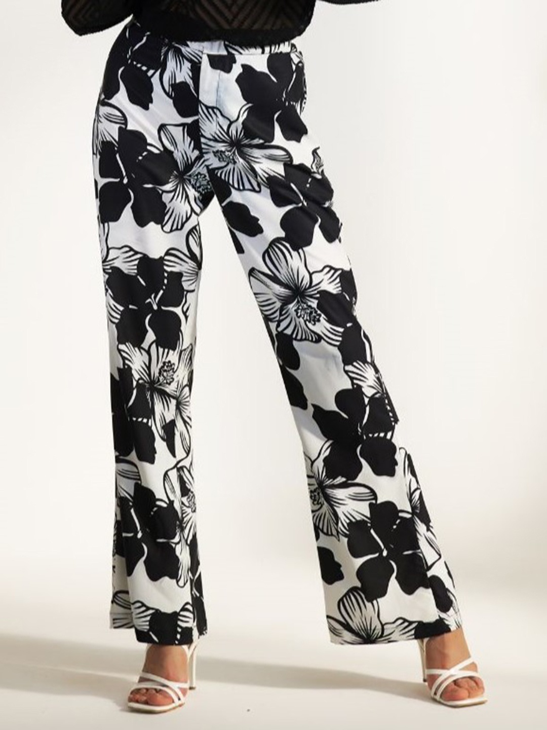 

Taurus Women Floral Printed Bootcut Trousers, Black