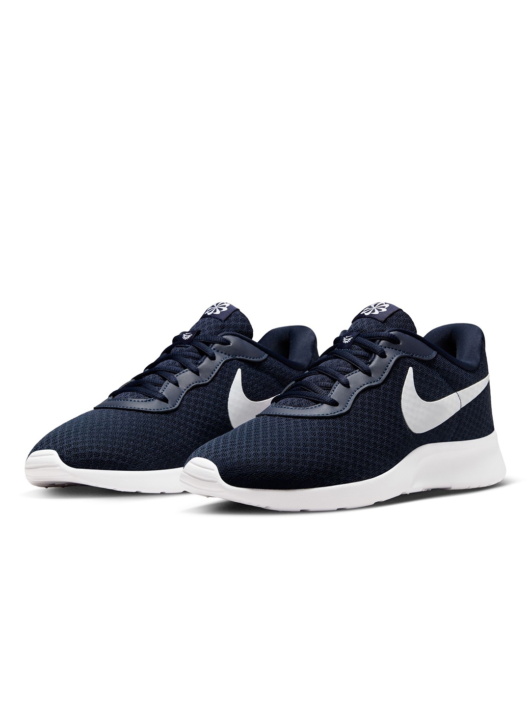 

Nike Men Tanjun FlyEase Sneakers, Navy blue