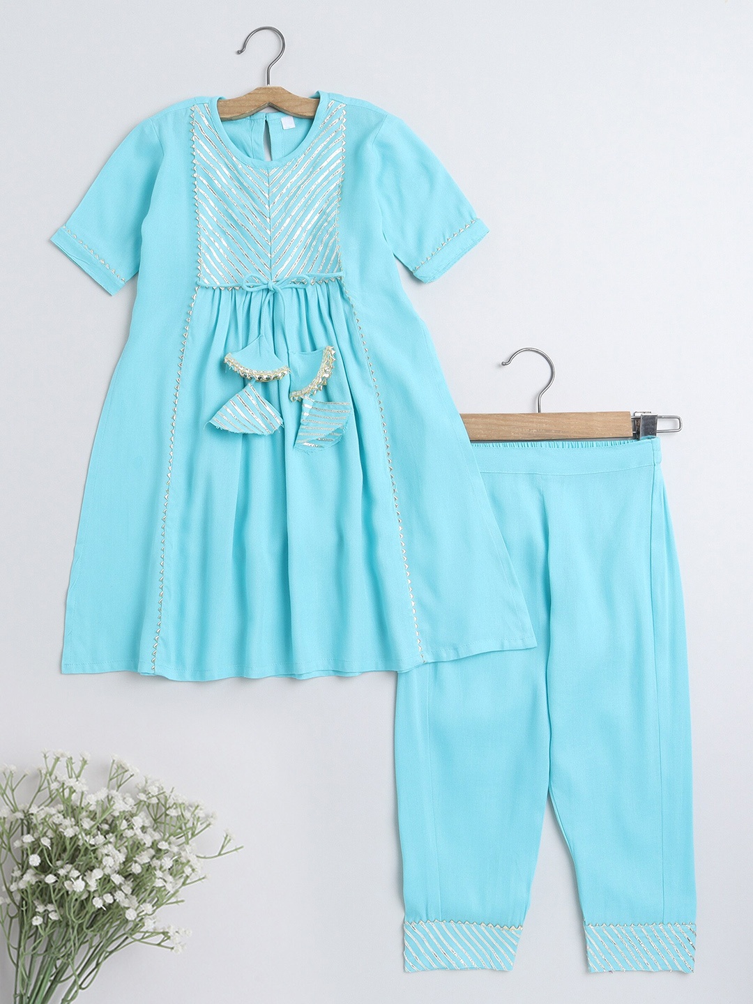 

The Magic Wand Girls Gotta Patti Kurta with Trousers, Blue