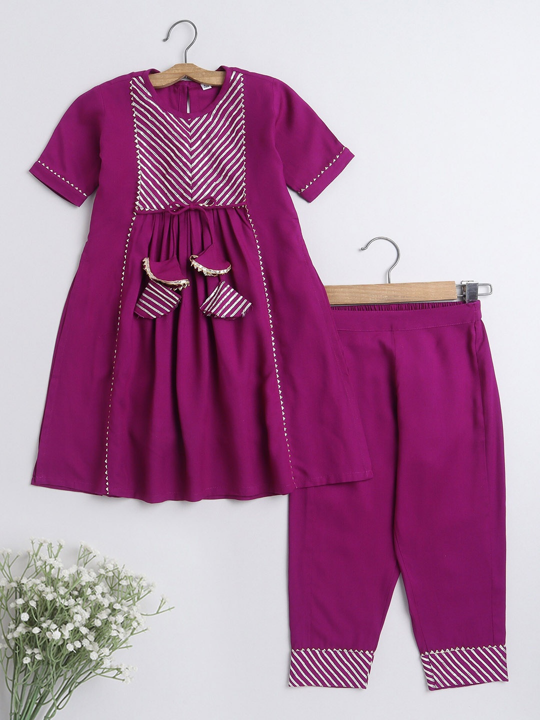 

The Magic Wand Girls Gotta Patti Kurta with Trousers, Purple