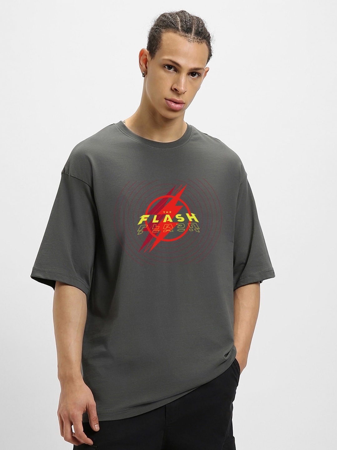 

Bewakoof Flash Graphic Printed Drop-Shoulder Sleeves Oversized Cotton T-Shirt, Grey