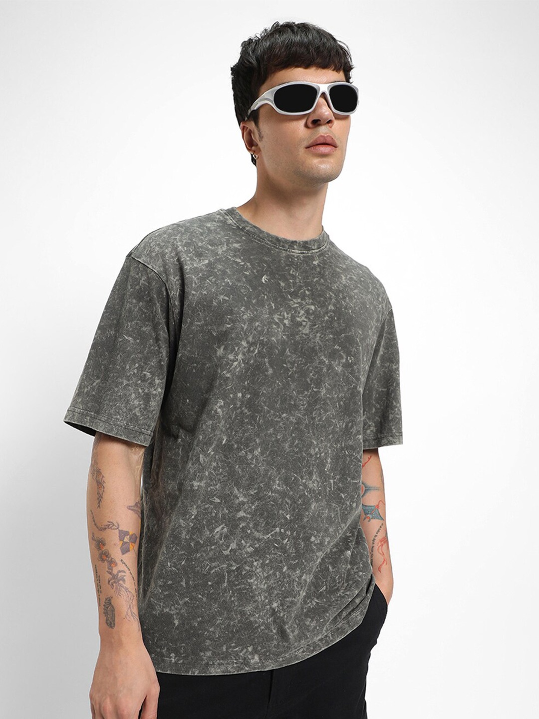 

Bewakoof Grey Abstract Printed Oversized Pure Cotton T-Shirt