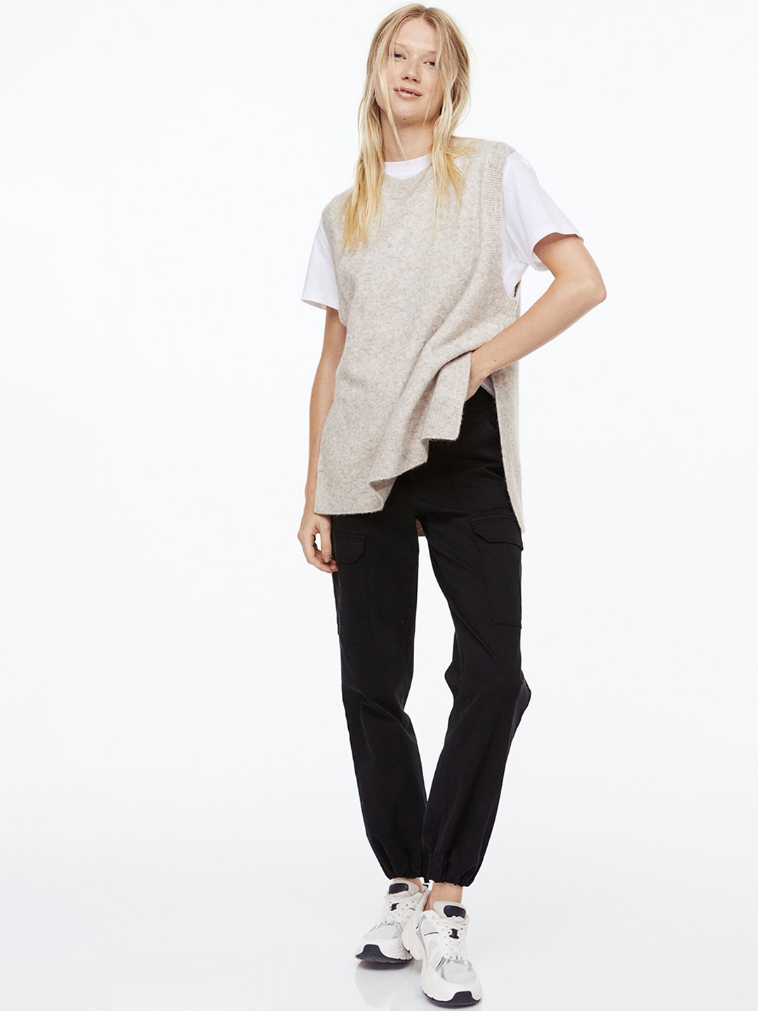 

H&M Women Cargo Trousers, Black