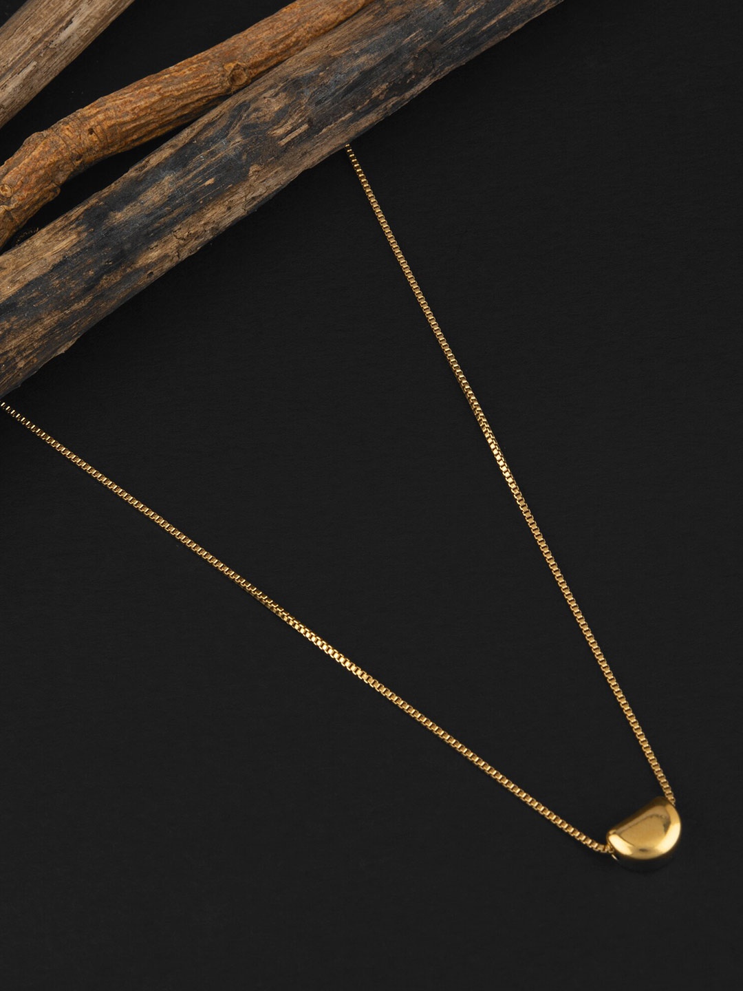 

E2O Gold-Plated Pendant Necklace