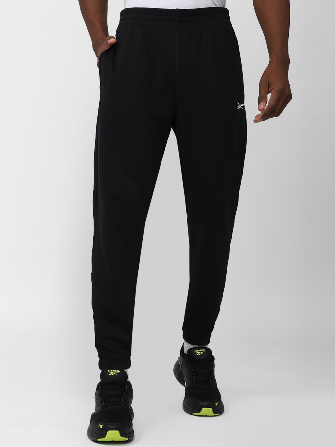 

Reebok Men TE LL FT Joggers, Black