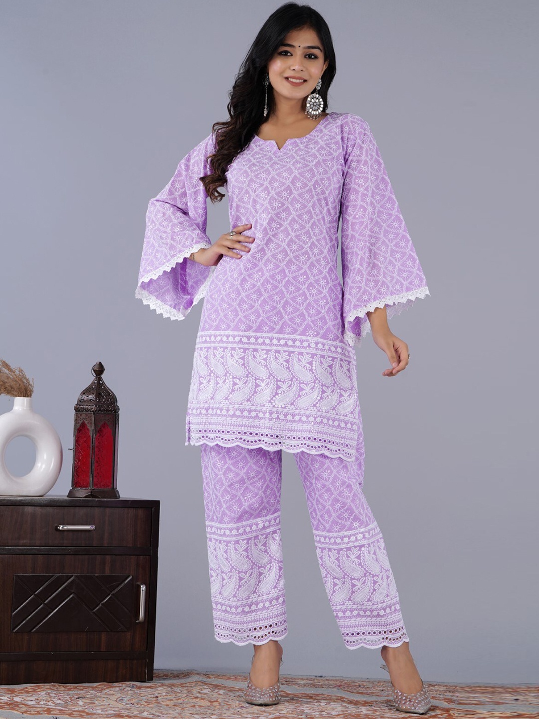 

KALINI Ethnic Motifs Embroidered Chikankari Pure Cotton Kurta With Trousers, Purple