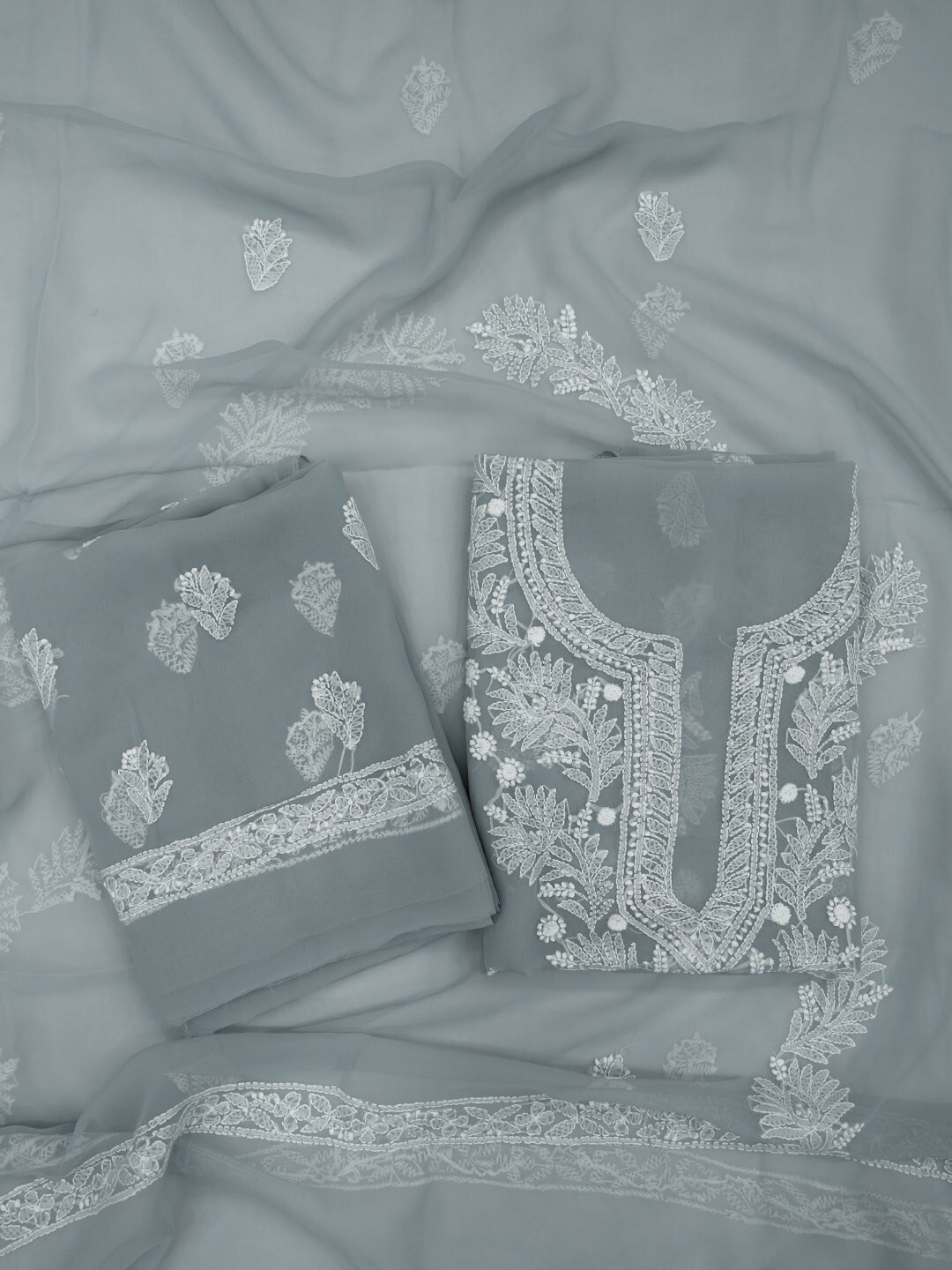 

PARAMOUNT CHIKAN Ethnic Motifs Embroidered Chikankari Unstitched Dress Material, Grey