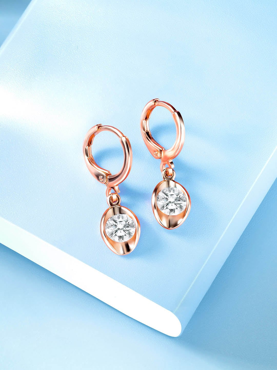 

Peora Rose Gold Plated Contemporary Studs Earrings