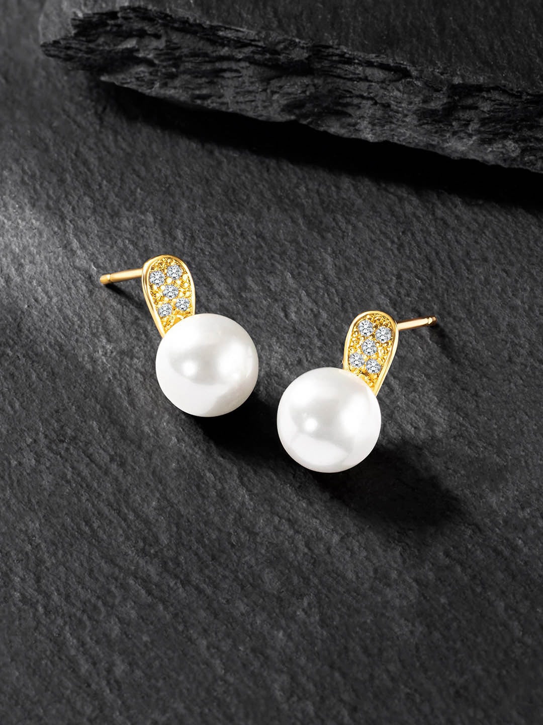 

Peora Gold-Plated Contemporary Studs Earrings