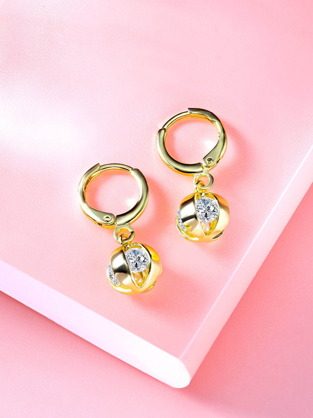 

Peora Gold-Plated Contemporary Studs Earrings