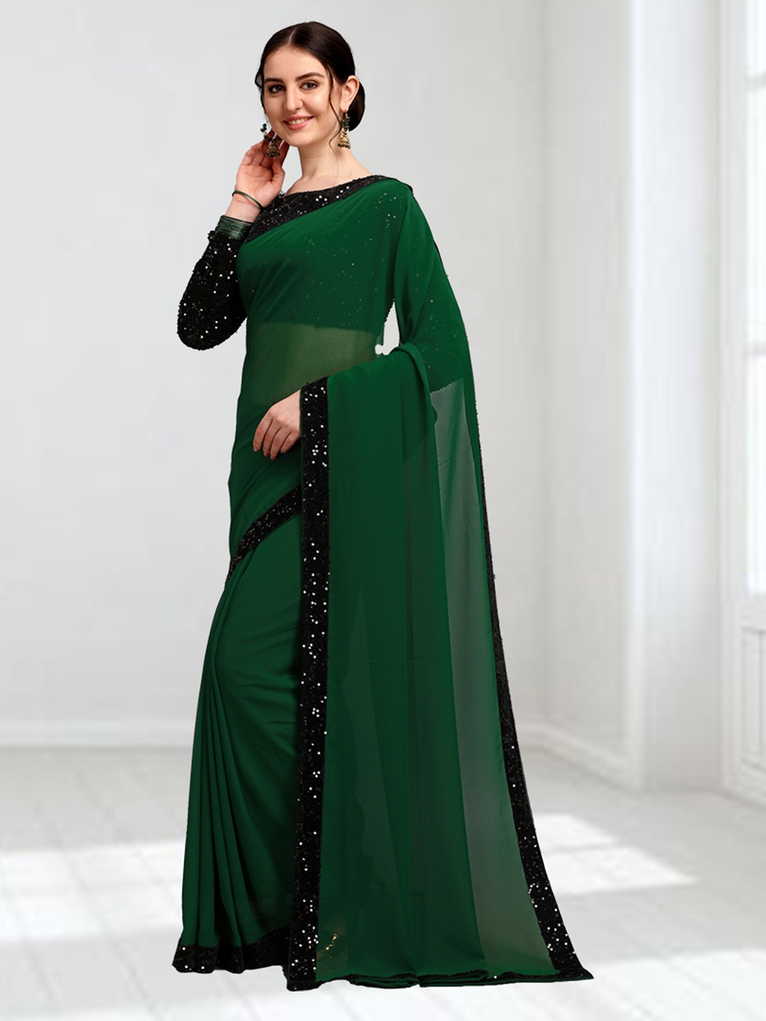 

N N ENTERPRISE Sequence Border Saree, Green