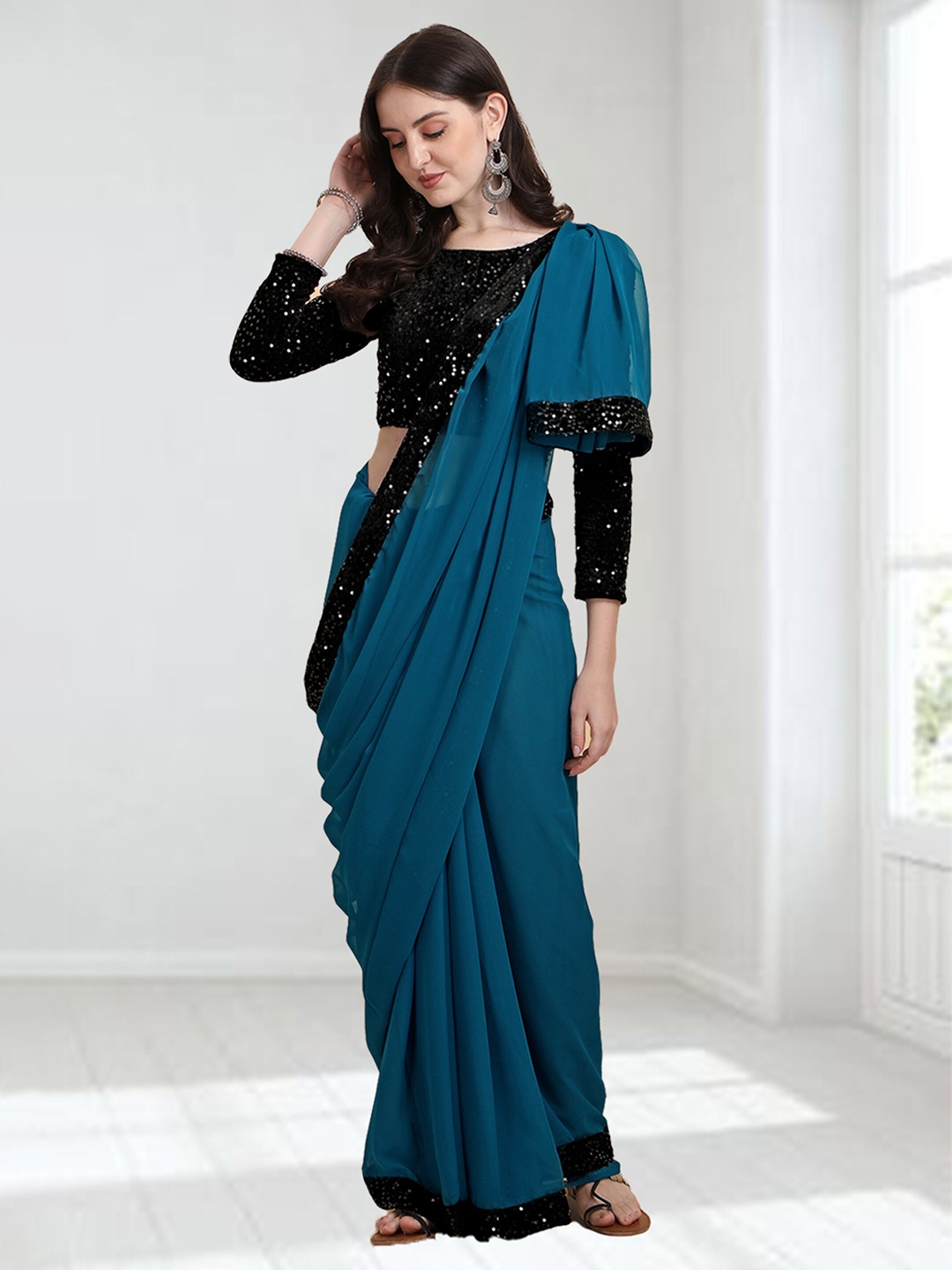 

N N ENTERPRISE Embellished Sequinned Party Saree, Teal