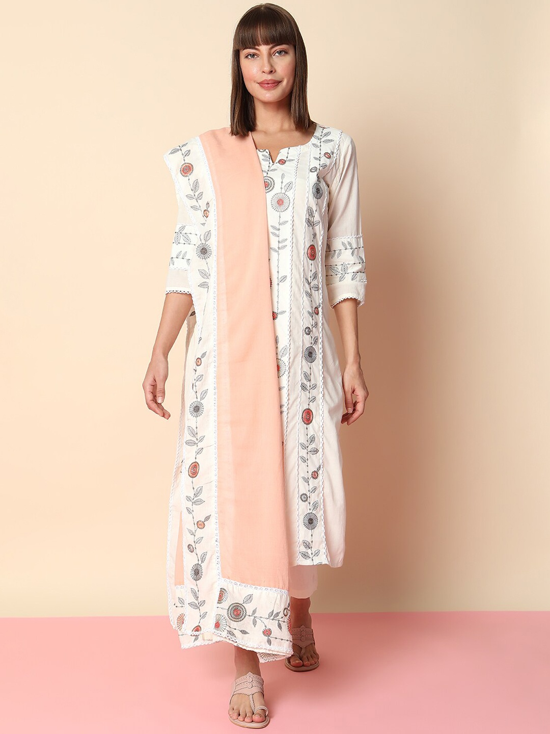 

Indifusion Floral Embroidered Thread Work Kurta & Trousers With Dupatta, White