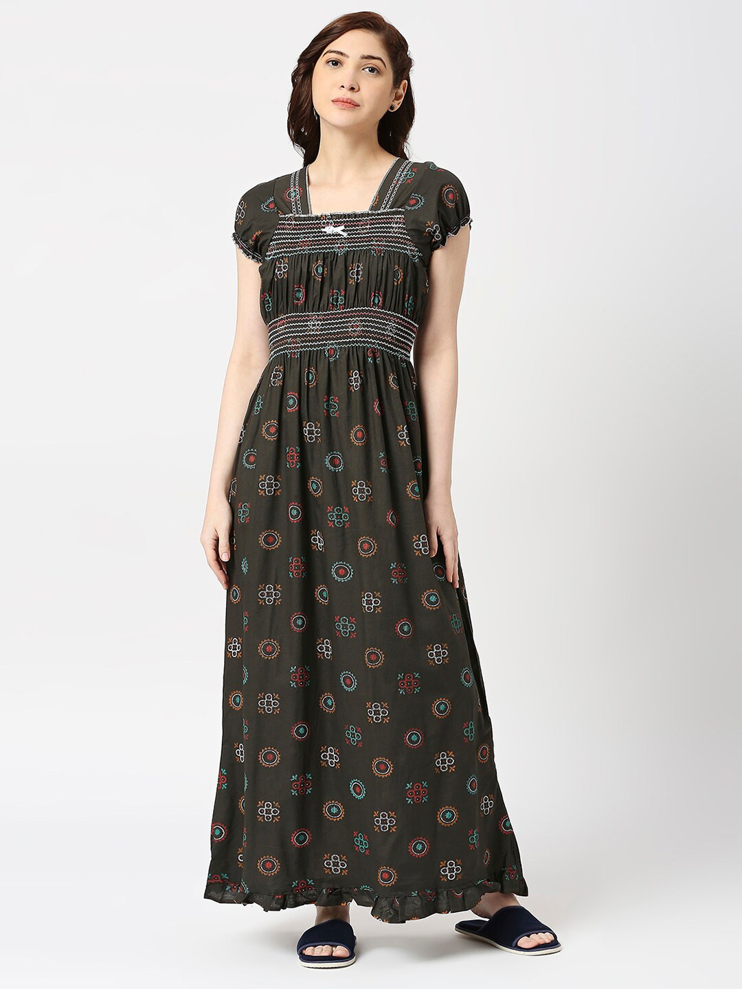 

Pretty Awesome Ethnic Motifs Printed Square Neck Pure Cotton Maxi Nightdress, Black