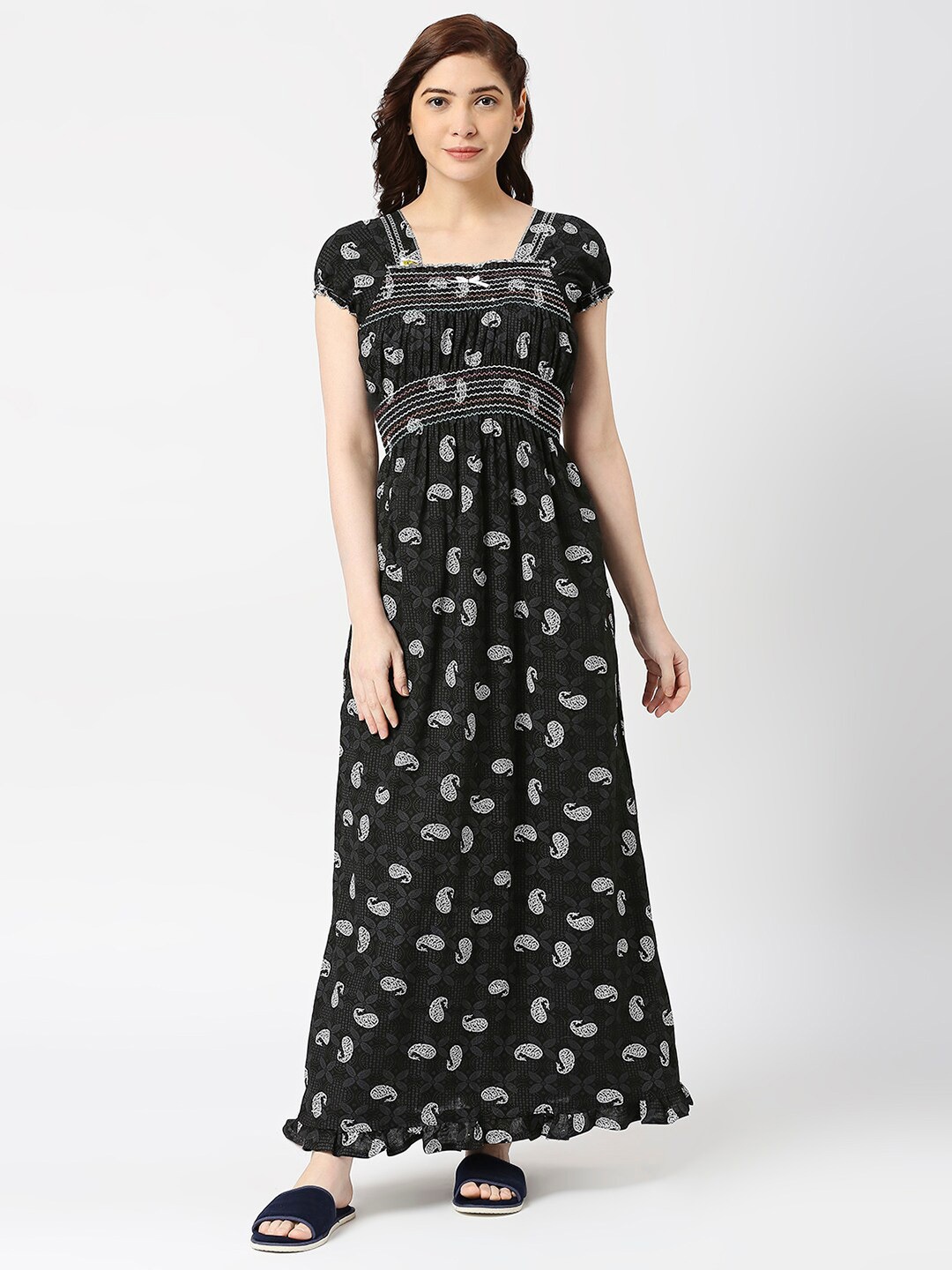 

Pretty Awesome Ethnic Motifs Printed Pure Cotton Maxi Nightdress, Black