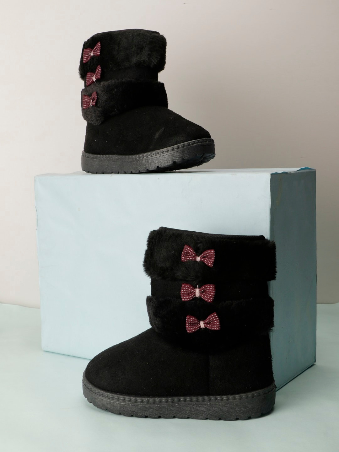 

PASSION PETALS Girls Colourblocked Suede Winter Boots, Black