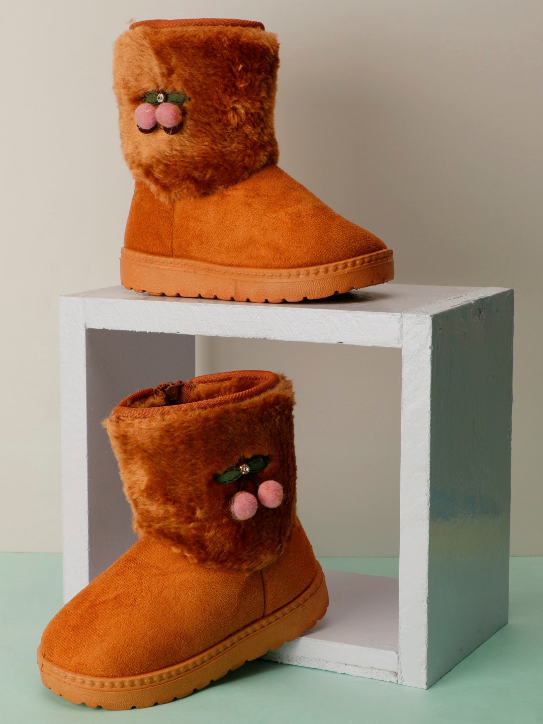 

PASSION PETALS Girls Faux Fur Trim Mid-Top Winter Boots, Brown