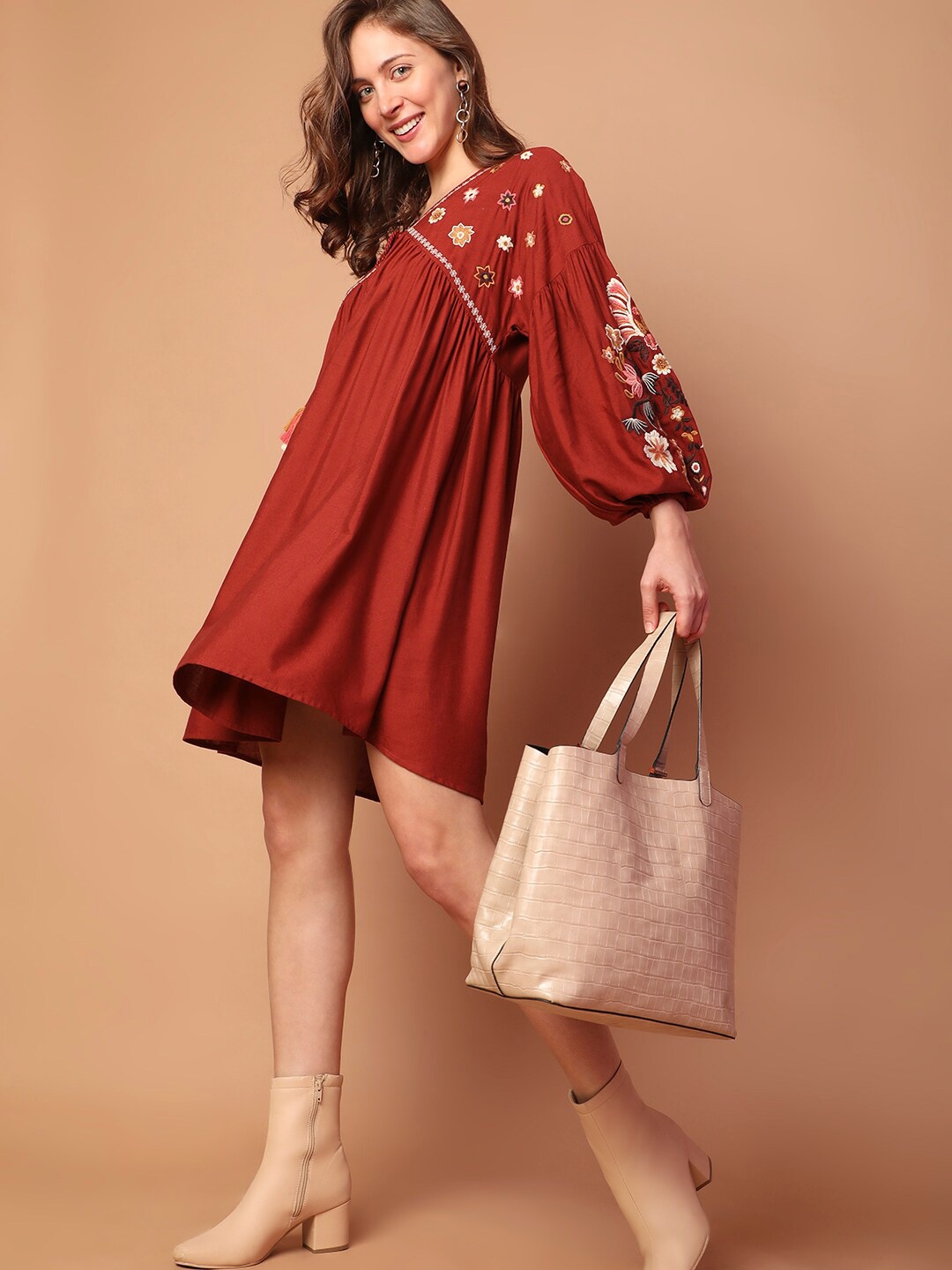 

Vero Moda Floral Embroidered V-Neck Puff Sleeve A-Line Dress, Red