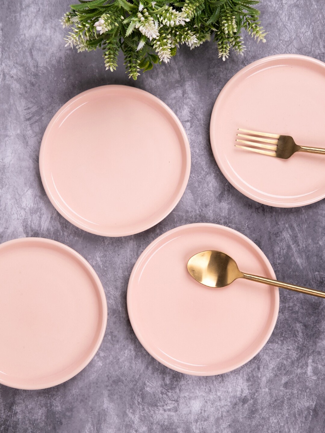 

VarEesha 6 Pieces Pink Ceramic Glossy Plates