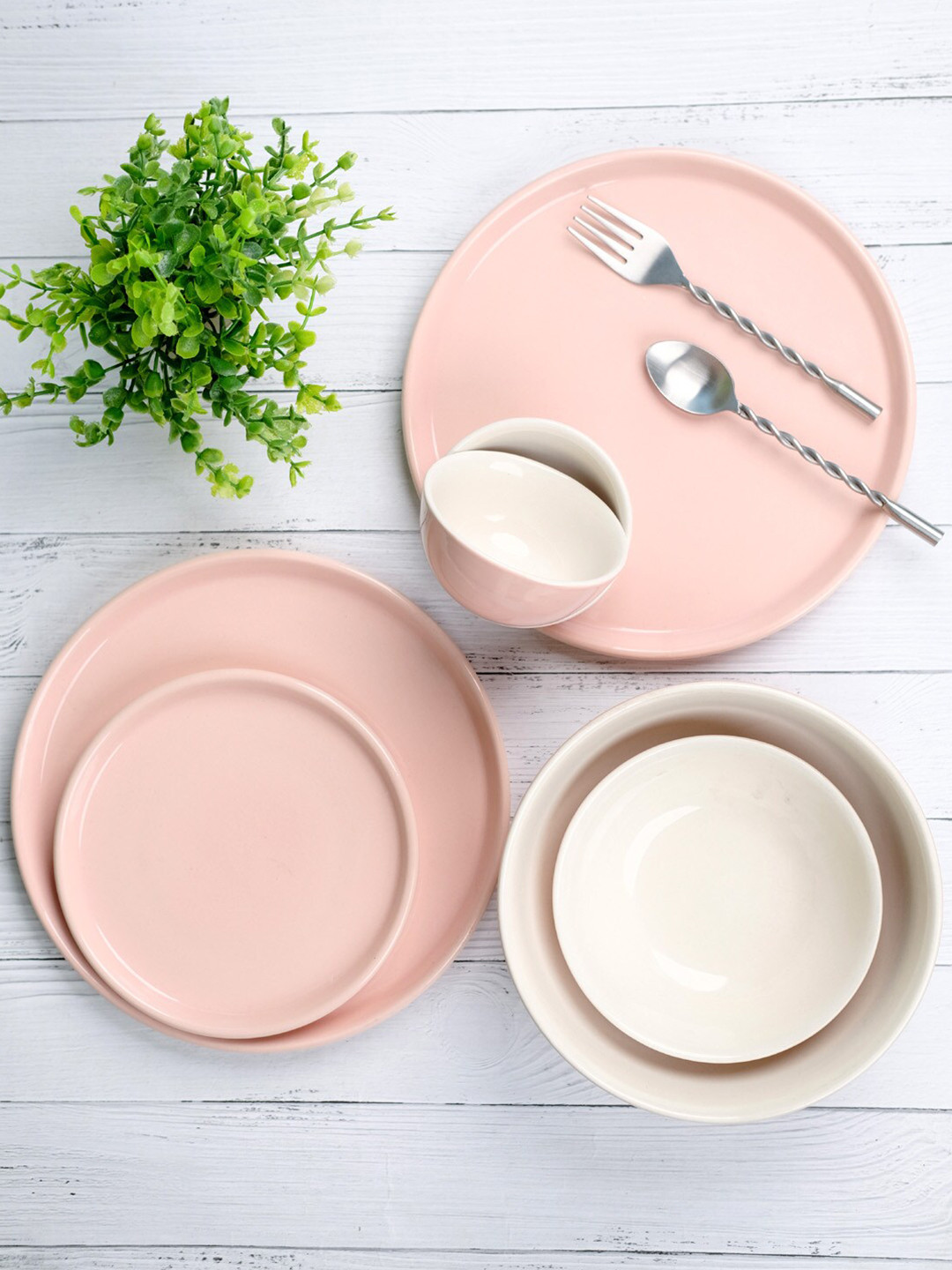 

VarEesha Pink 14 Pieces Ceramic Glossy Dinner Set