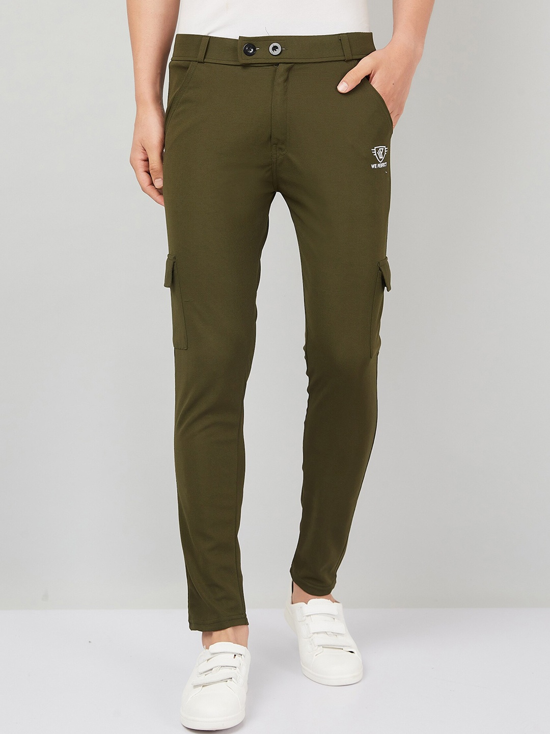 

WE PERFECT Men Relaxed Cotton Cargos Trousers, Olive