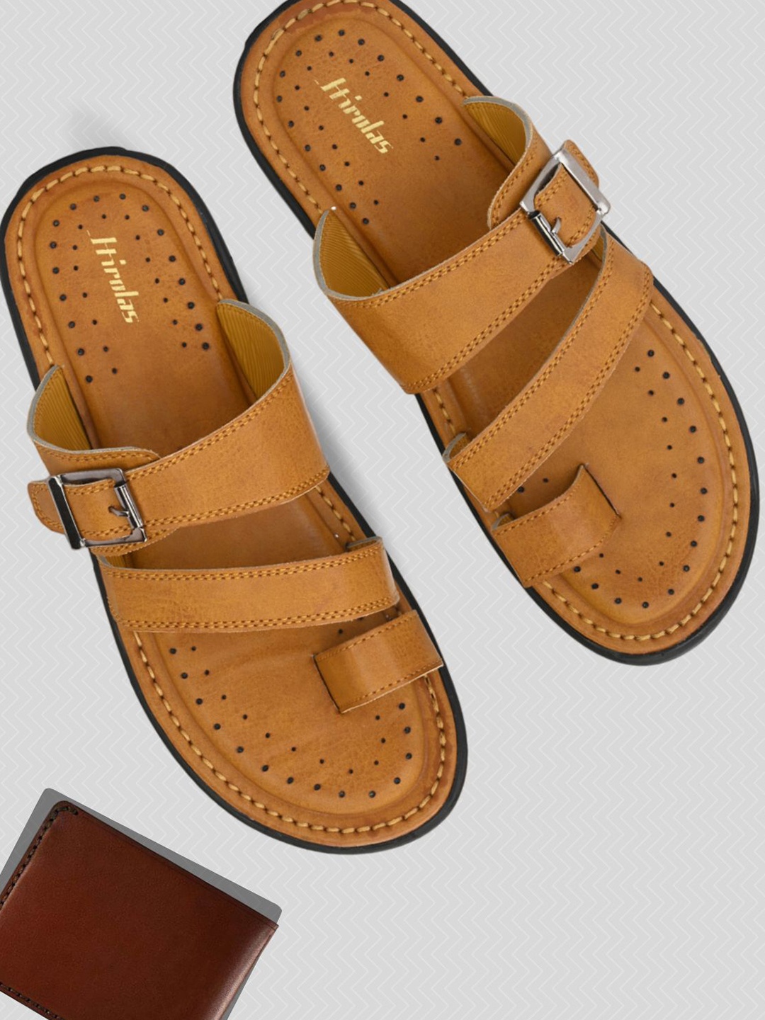 

HIROLAS Men One Toe Comfort Sandals With Buckle Detail, Tan