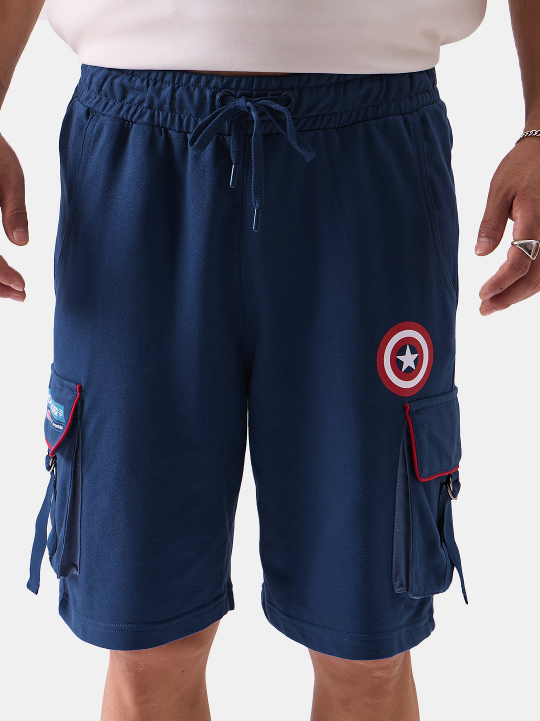

The Souled Store Men Captain America Printed Cargo Shorts, Navy blue