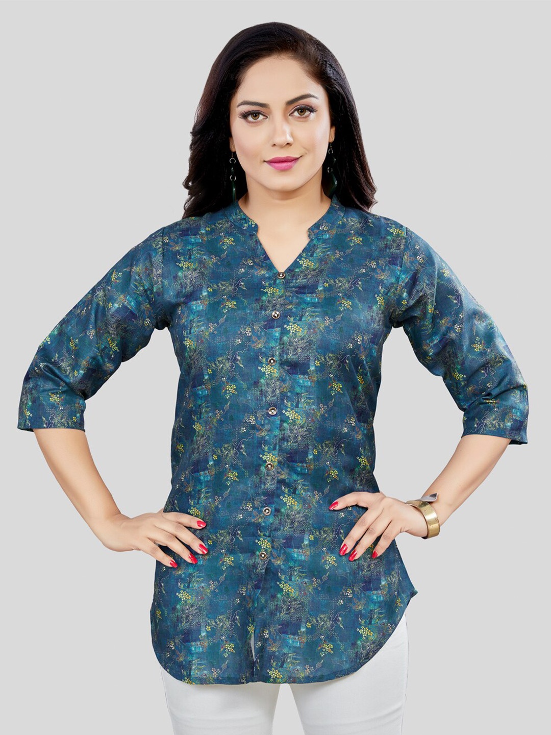 

Saree Swarg Floral Printed A-Line Kurti, Blue