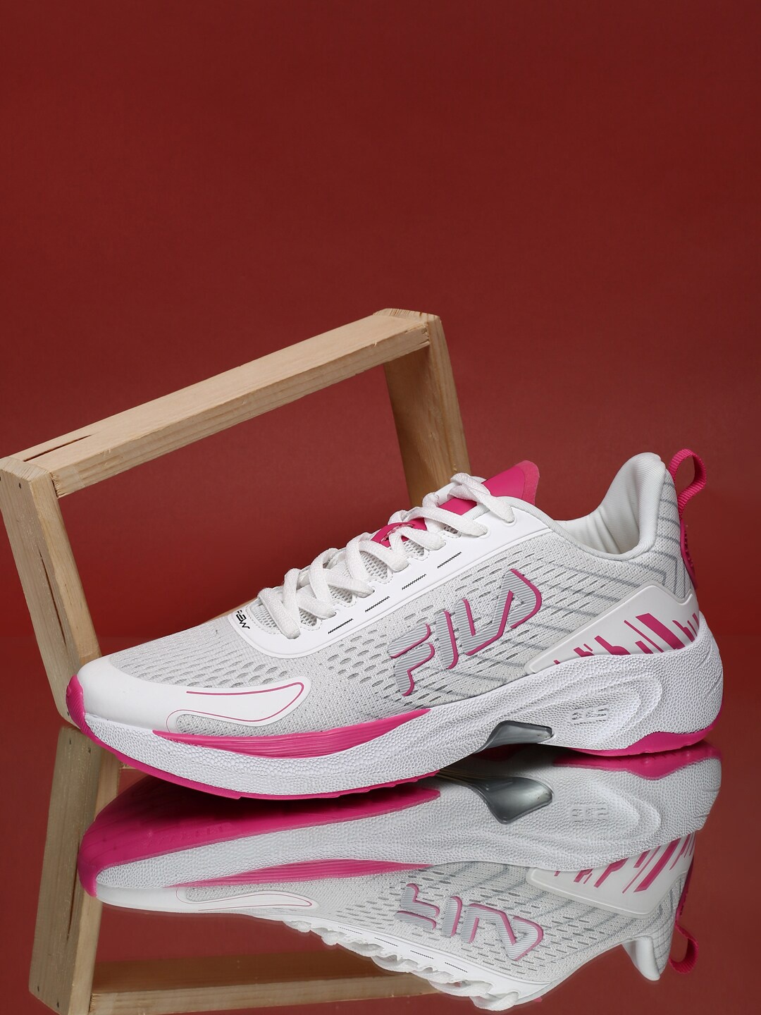

FILA Women MAJID W Lace-Up Mesh Running Shoes, White