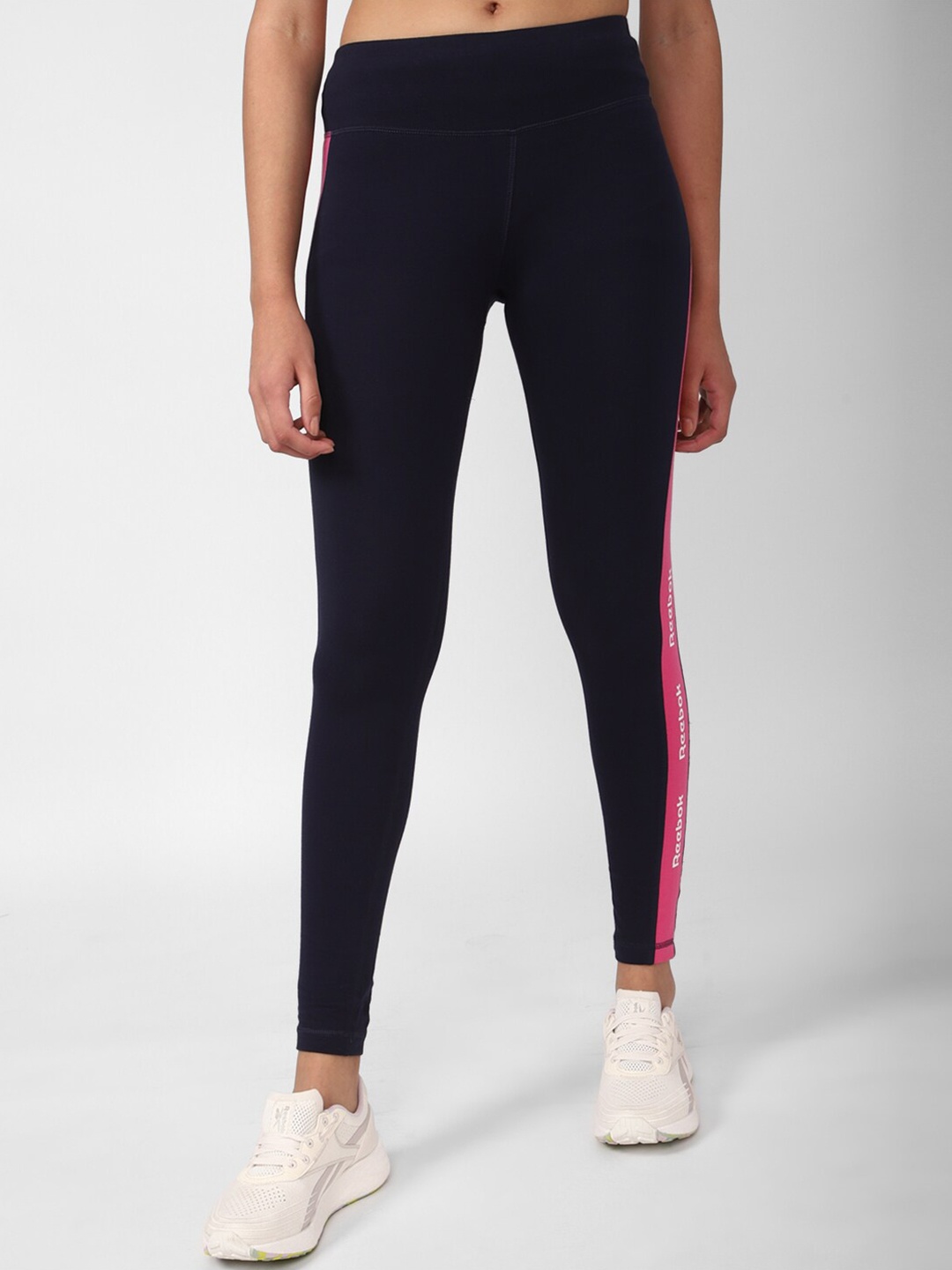 

Reebok Women Training Essentials Linear Logo Tights, Navy blue