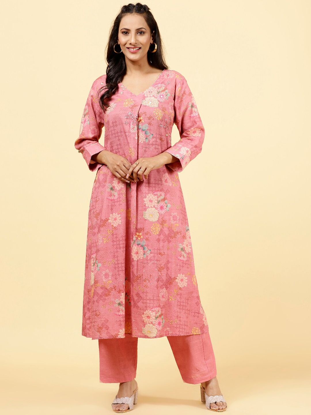 

Meena Bazaar Floral Printed Sequined Kurta With Trousers, Pink