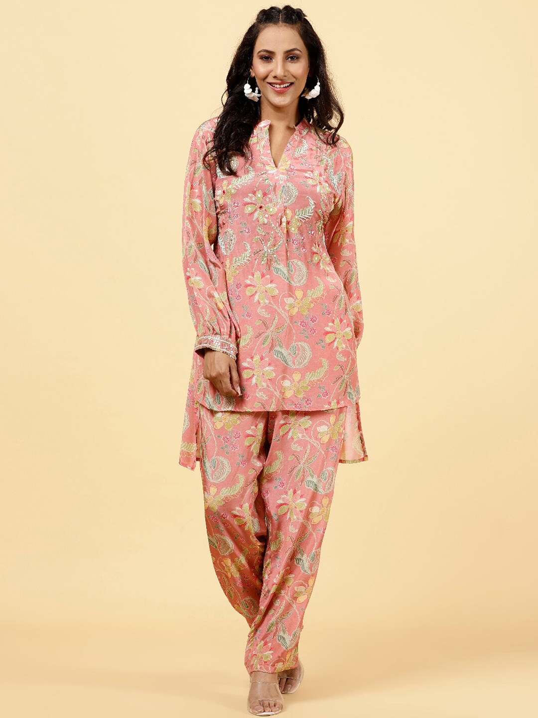 

Meena Bazaar Floral Printed Mandarin Collar Kurti with Trousers, Pink