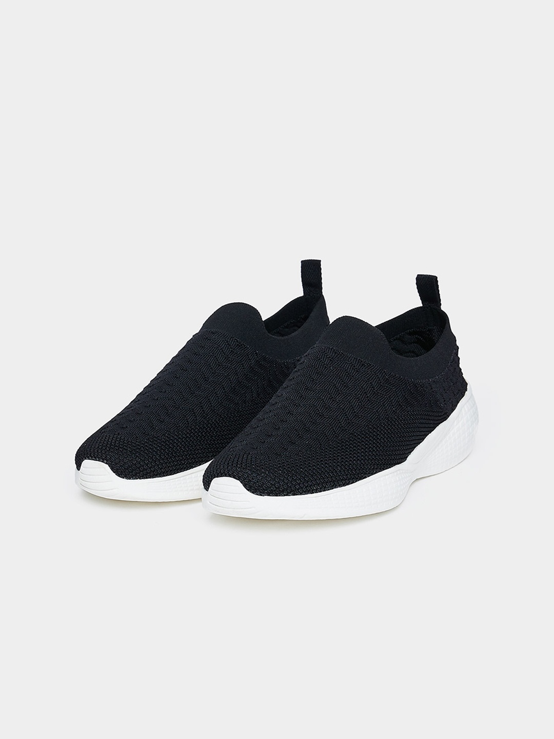 

Styli Men Black And White Textured Slip-On Sneakers