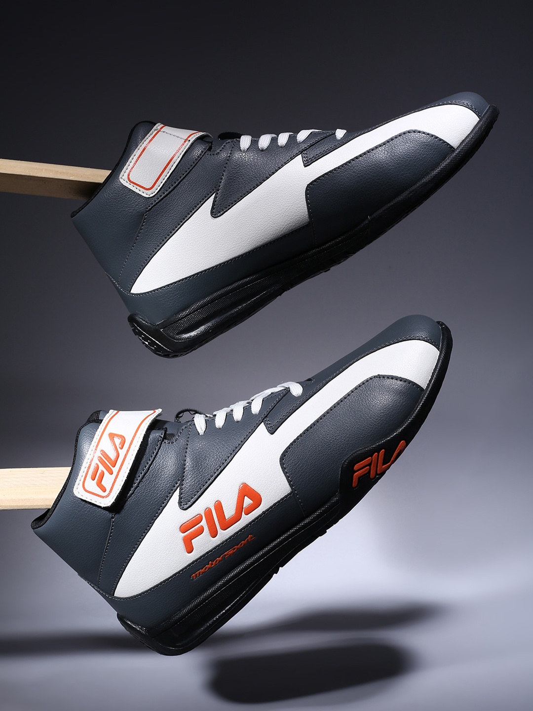 

FILA Men Colourblocked PU Mid-Top Lace-Up Sneakers, Grey