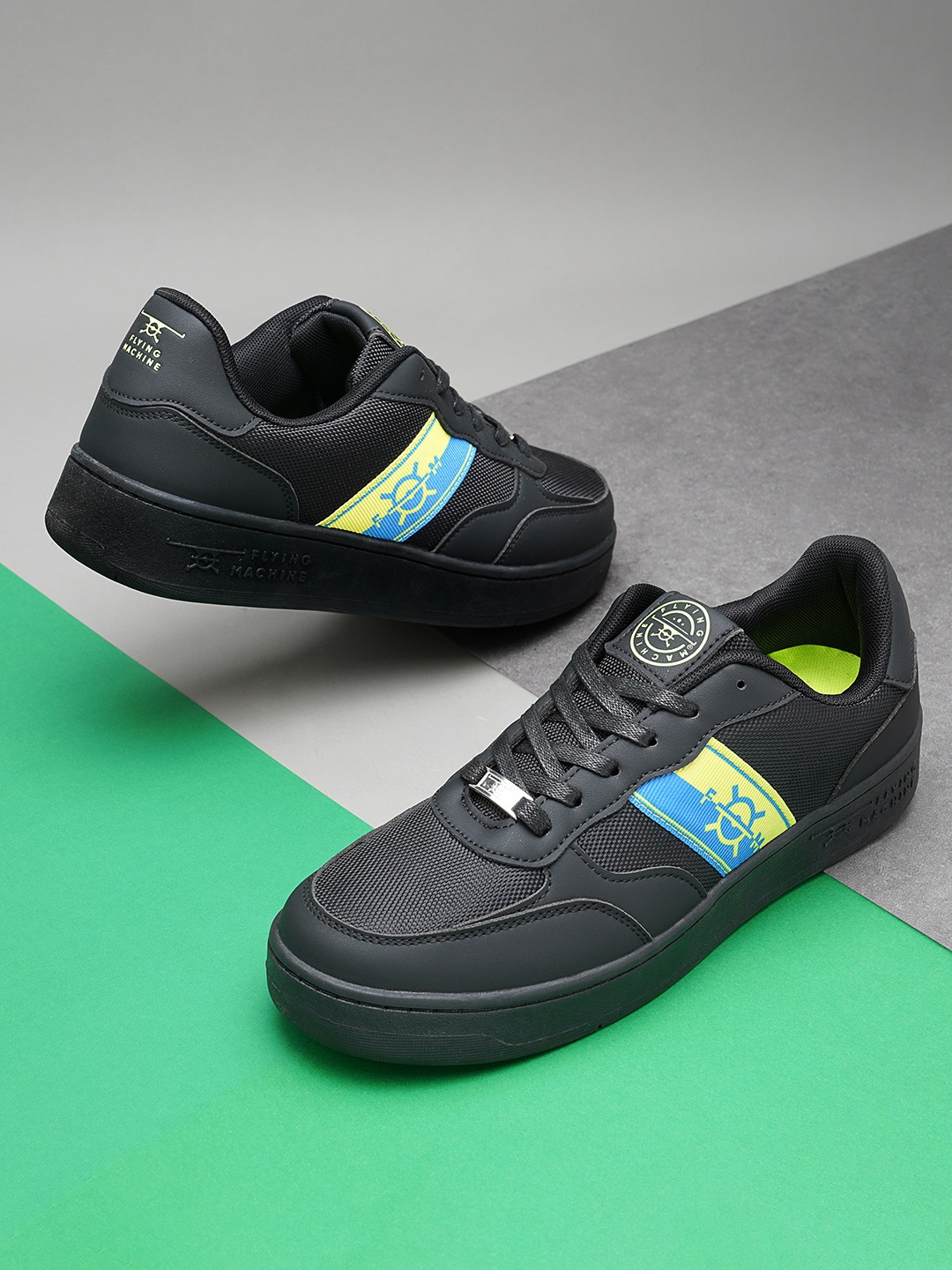 

Flying Machine Men LAMAR Solid Sneakers, Black