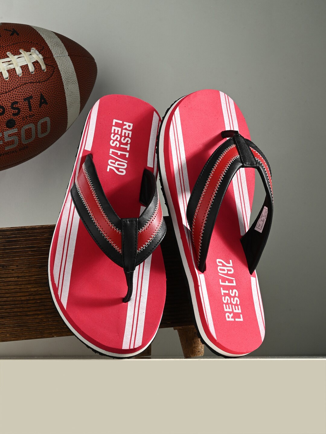 

SPYKAR Men Printed Thong Flip-Flops, Red