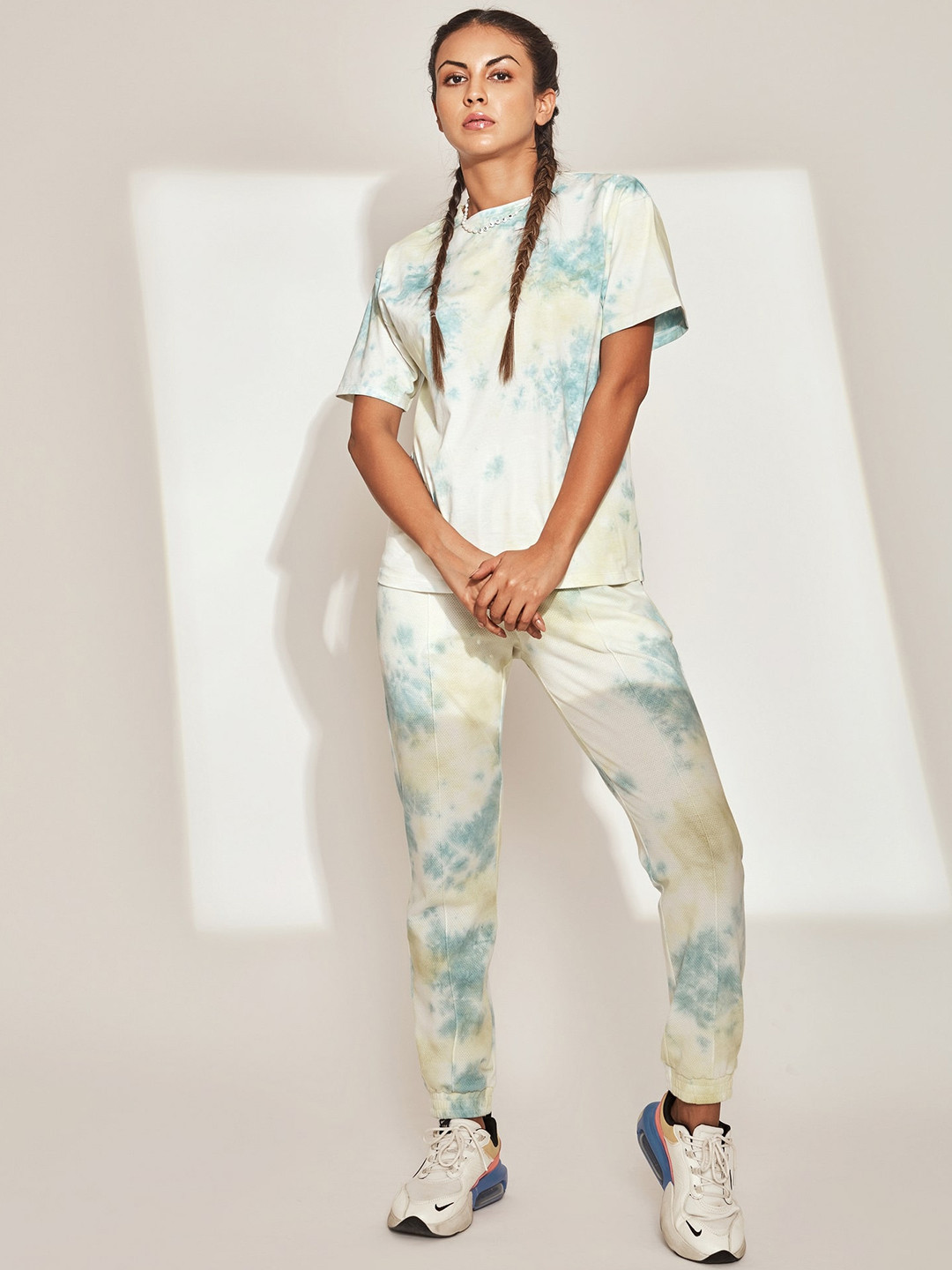 

THE CLOTHING FACTORY Women Floral Printed High-Rise Cotton Joggers, Green