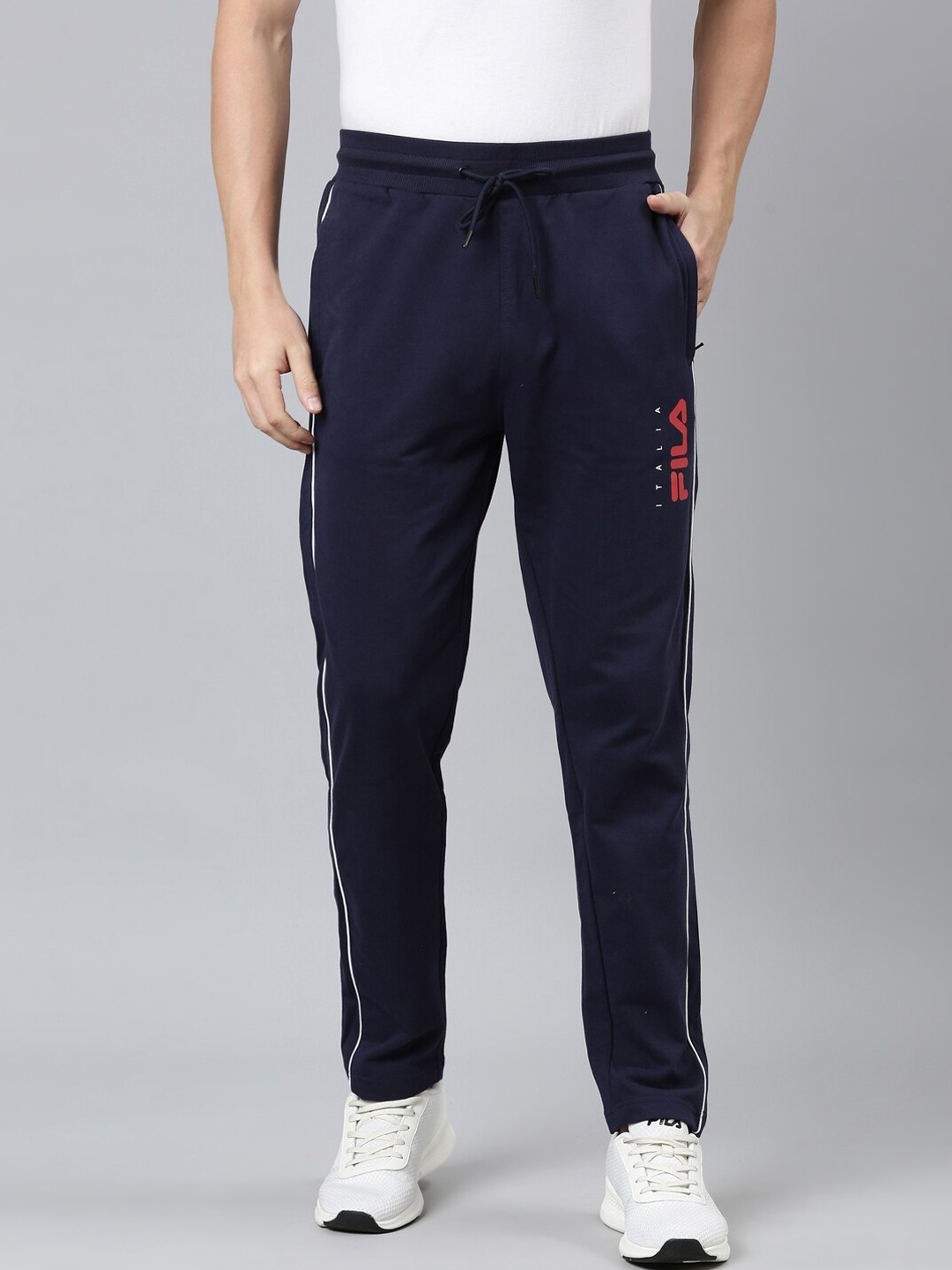 

FILA Men Excellent Comfort Mid-Rise Cotton Sports Track Pants, Navy blue