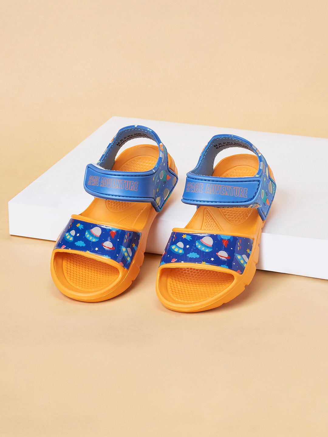 

Pantaloons Junior Boys Printed Sandals, Orange